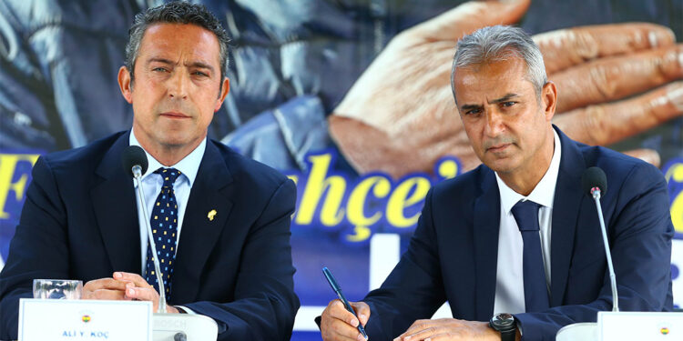 İsmail Kartal resmi sözleşmeyi imzaladı