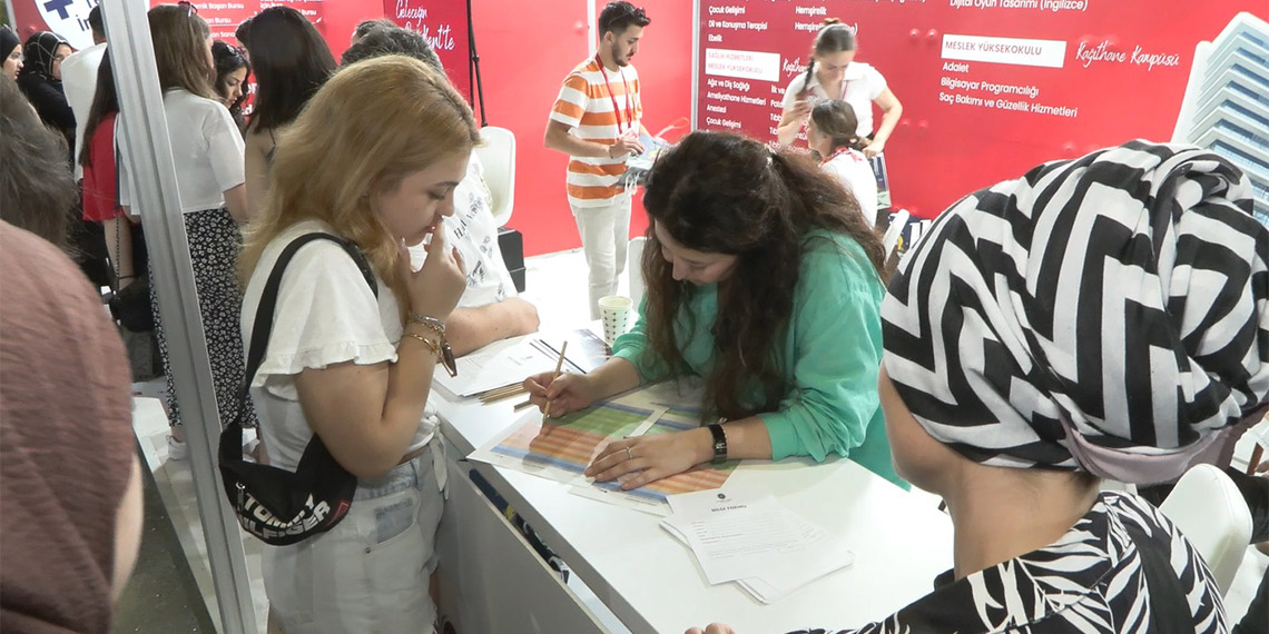İstanbul Kent Üniversitesi'nden tercih döneminde öğrencilere destek