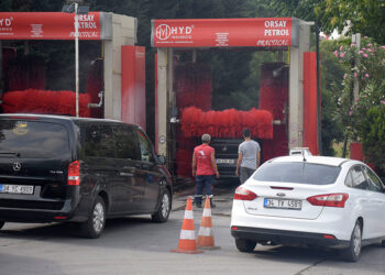 İstanbul'a çamur yağdı