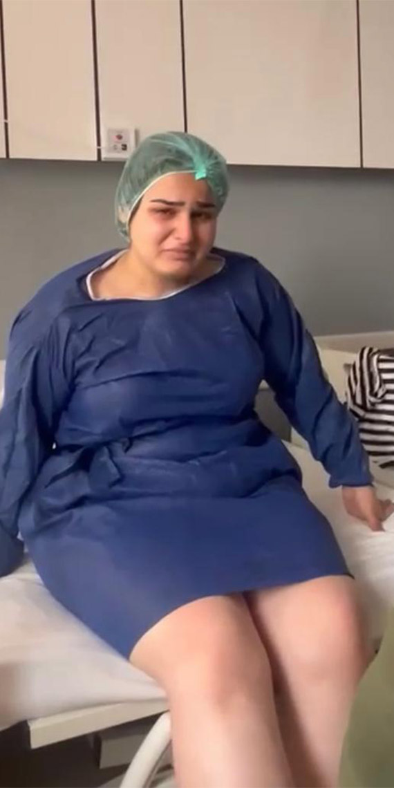 Bağcılar'da bir hastanede mide küçültme ameliyatı olan genç kız Rojin Elveren, hayatını kaybetti. 40 dakika sürmesi beklenen ameliyat sonrası kızlarını odasında bekleyen aile, ölüm haberiyle sarsıldı.