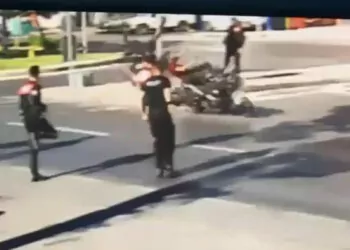 Motosikletlinin çarptığı polis memuru şehit oldu
