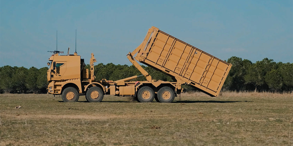 Cumhurbaşkanlığı Savunma Sanayii Başkanlığı (SSB) tarafından, Kara Kuvvetleri Komutanlığı’nın ihtiyacını karşılamak amacıyla başlatılan proje kapsamında geliştirilen zırhlı araç, tank ve mühimmat taşıyıcısı 'Derman'ın ilk teslimatı gerçekleştirildi.