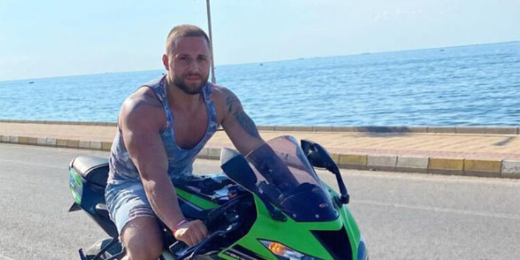 Kendisi için düzenlenen doğum günü kutlamasına giderken öldü