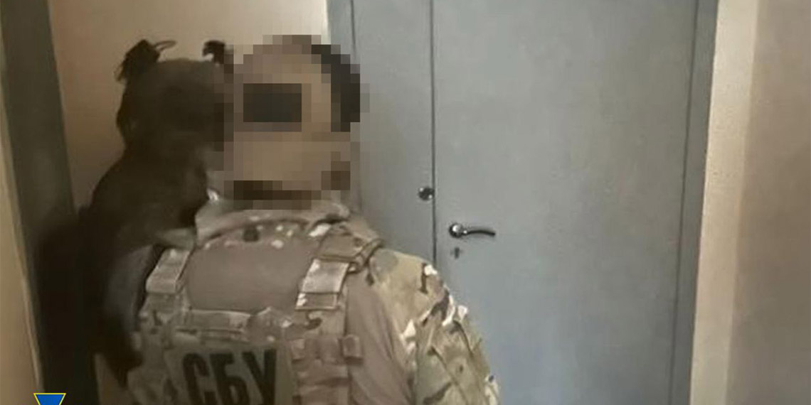 Maldivler'de tatil yapan Ukrayna milletvekilinin evine baskın