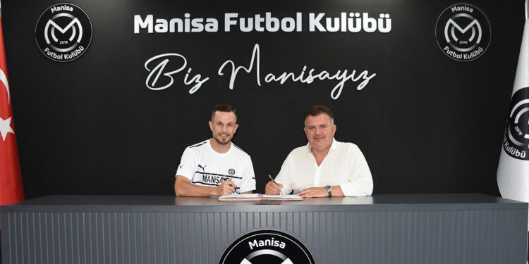Manisa Futbol Kulübü transferde gaza bastı