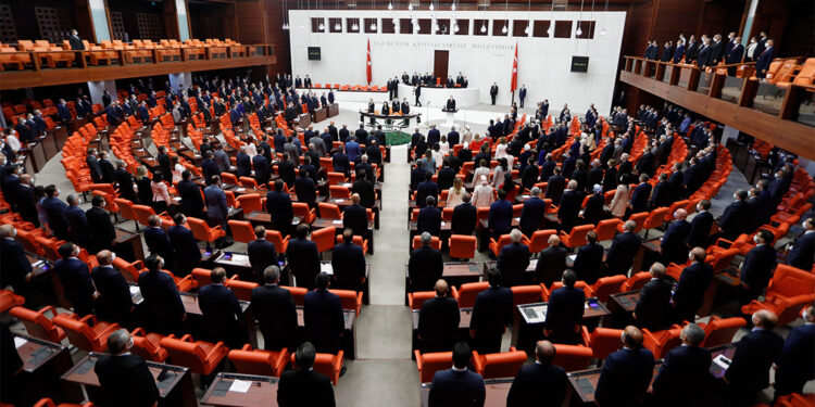 Memur maaşı kanun teklifi Meclis gündeminde