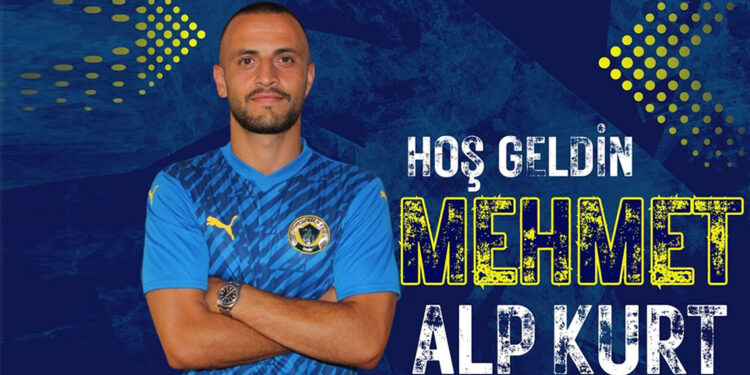 Menemen FK Mehmet Alp Kurt'u renklerine bağladı