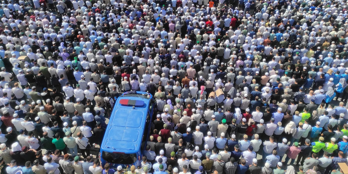 Menzil cemaatinin lideri Abdülbaki El Hüseyni defnedildi