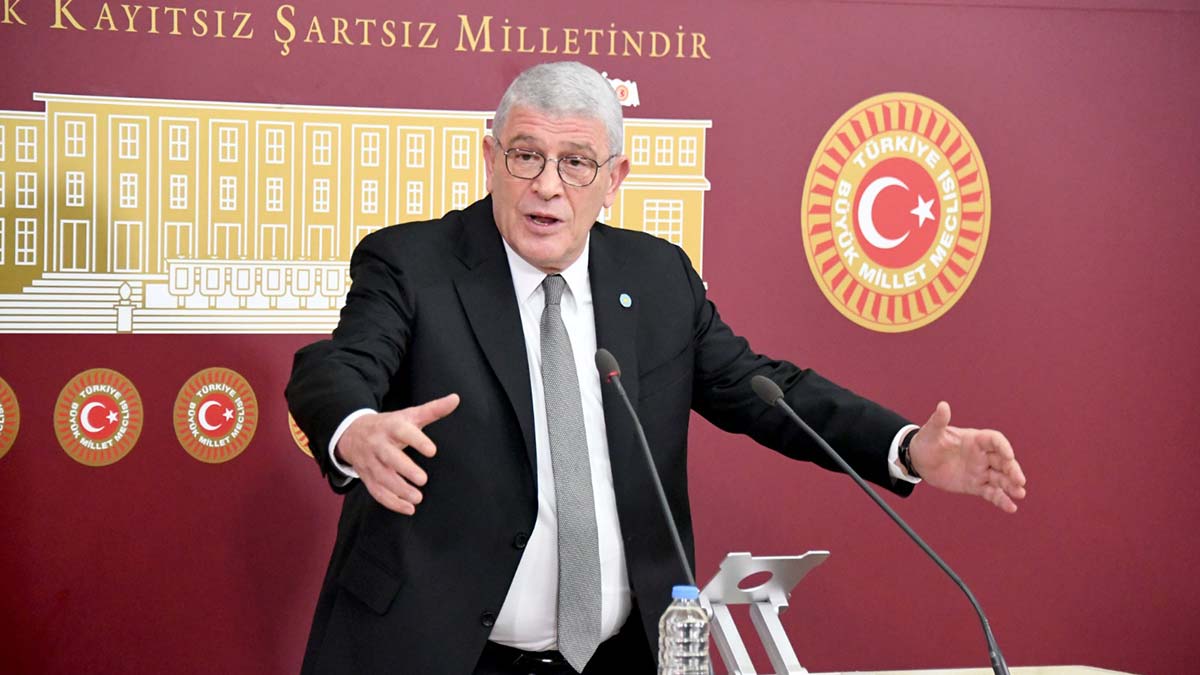 TBMM, olağanüstü toplandı, İYİ Parti Grubu adına konuşan Grup Başkanvekili Müsavat Dervişoğlu, Hükümeti eleştirerek, Türkiye'nin yine bir zam karanlığına uyandığını dile getirdi.