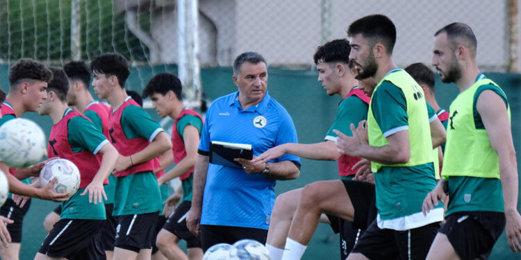Giresunspor Teknik Direktörü Mustafa Kaplan, “Ligin ilk yarısı gidebildiğimiz kadar, alabildiğimiz kadar puanlar alıp sonrasında devre arasında transferi açarsak hiç bir problem yok” dedi.