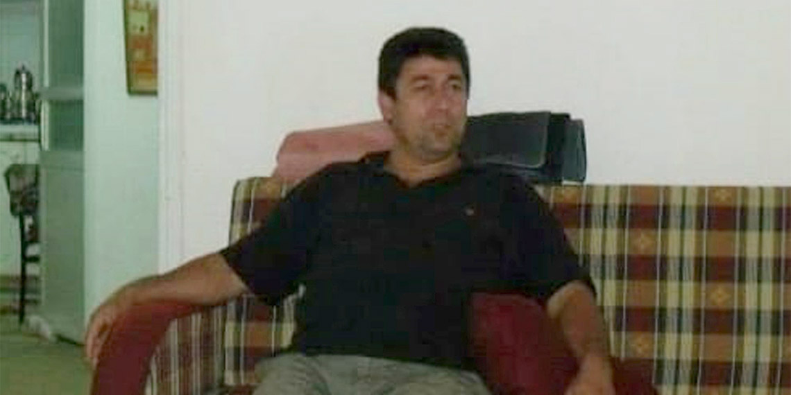 Antalya'da öğretmen olarak görev yaptığı ilkokulda 27 öğrenciye cinsel istismarda bulunduğu gerekçesiyle yargılandığı davada 636 yıl hapis cezası alan Mahmut Aydın Köksar'ın görev yaptığı okulun müdürü, 2 müdür yardımcısı, öğretmen ve ilçe milli eğitim müdürüne, 'kamu görevlisinin suçu bildirmemesi' suçundan 10'ar ay hapis cezası verildi.