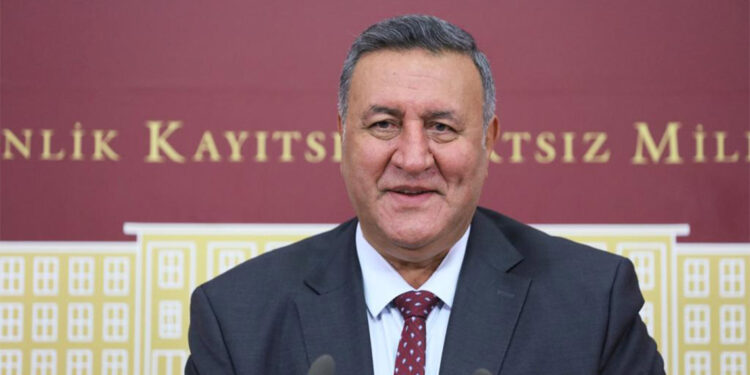 Yeni asgari ücret cebe girmeden eridi