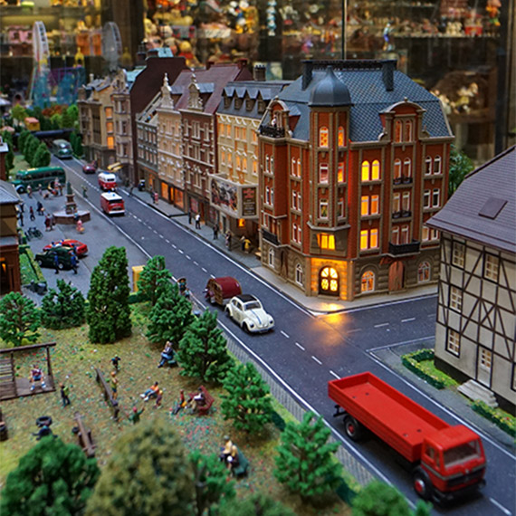 Büyülü bir yolculuk Balat Oyuncak Müzesi