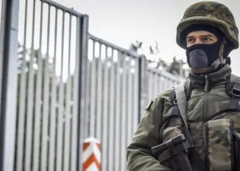 Polonya, belarus sınırında güvenliği artırıyor