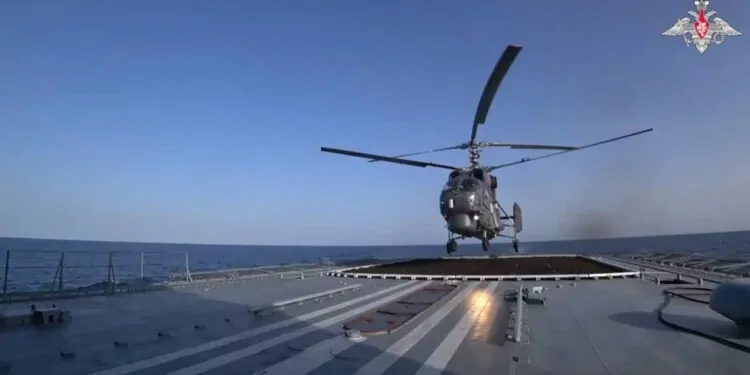 Rusya’nın kuzey filosu’ndan hava savunma tatbikatı