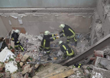Lviv'e füze saldırısı; 4 ölü 34 yaralı