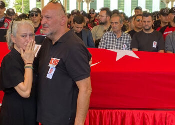 Alp Efe Bekit'in cenazesi toprağa verildi