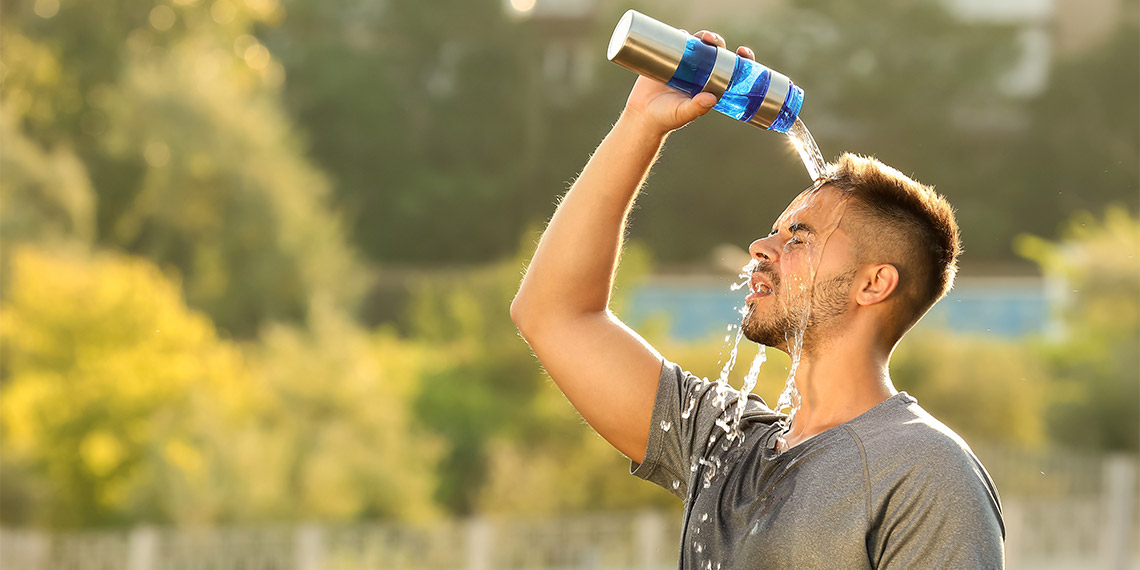 Yeditepe Üniversitesi Koşuyolu Hastanesi’nden Göğüs Hastalıkları Uzmanı Dr. Öğr. Ü. Seha Akduman, ani ısı değişikliklerine dikkat edilmesi gerektiğini söyledi.
