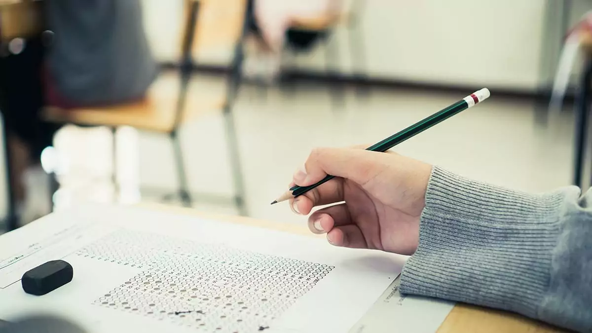 Yükseköğretim kurulu başkanı prof. Dr. Erol özvar,'dan yks tercih dönemi önerisi önerisi; en doğru bilgi yök atlas'ta.