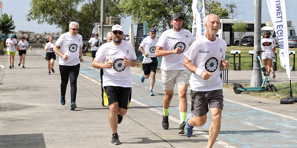 Bu sene 3'üncüsü düzenlenen Uluslararası Srebrenica Boşnak Soykırımı'nı Anma Koşusu, Bakırköy'de gerçekleştirildi.