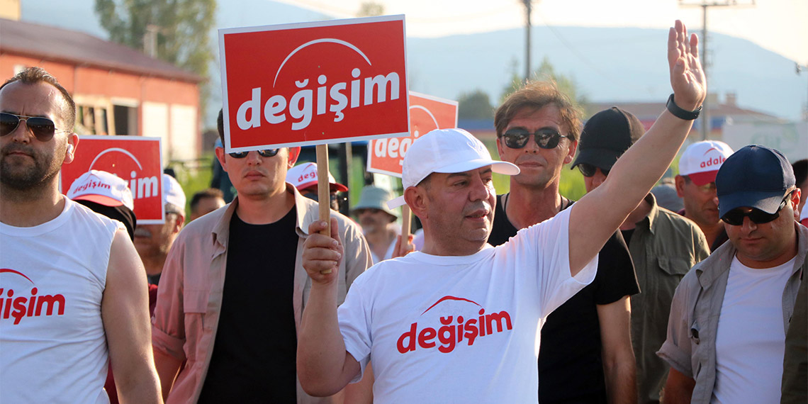 Tanju Özcan Yeniçağa ilçesine ulaştı