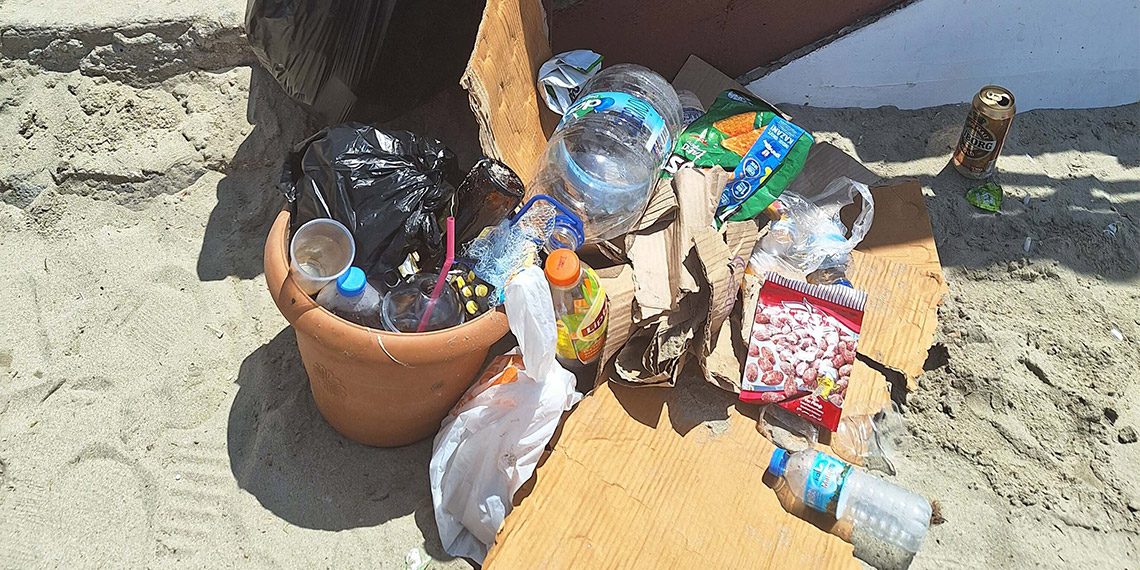 Ziyaretçilerden geriye çöpleri kaldı