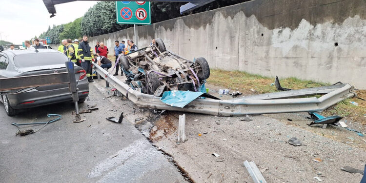 Kocaeli TEM Otoyolu'nda kaza; 1 ölü