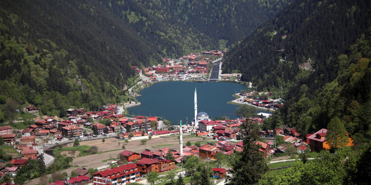 Trabzon'a Arap turist akını