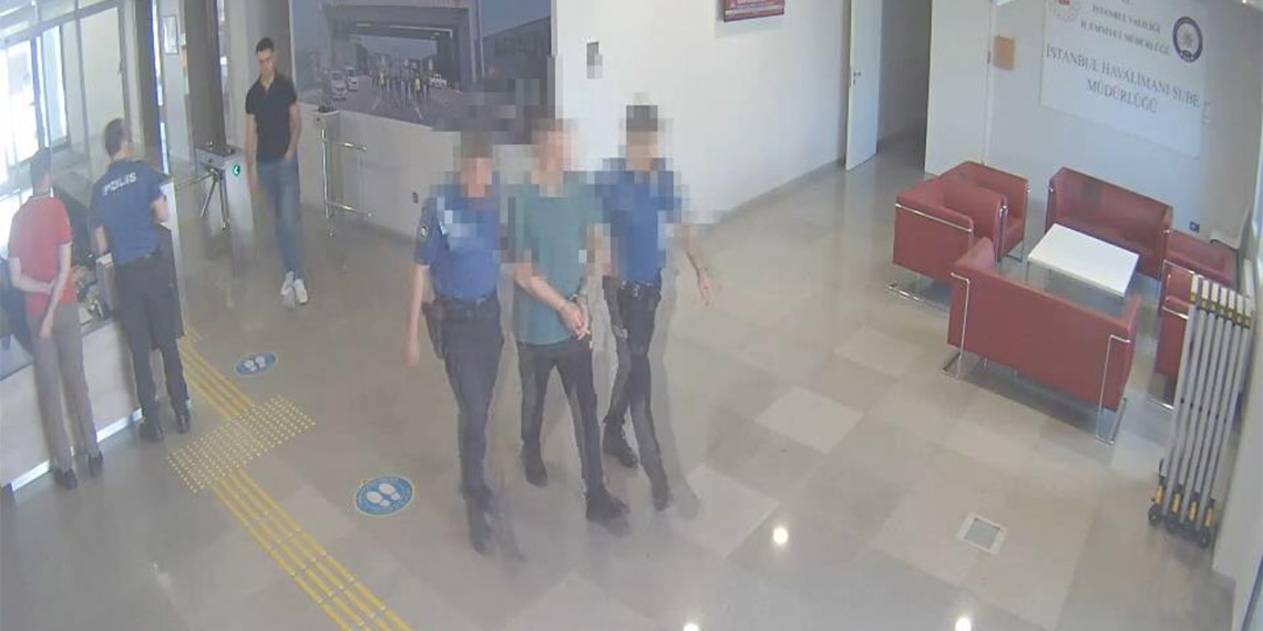 Türkiye'ye Allen Brooks adıyla giriş yapan FETÖ firarisi yakalandı