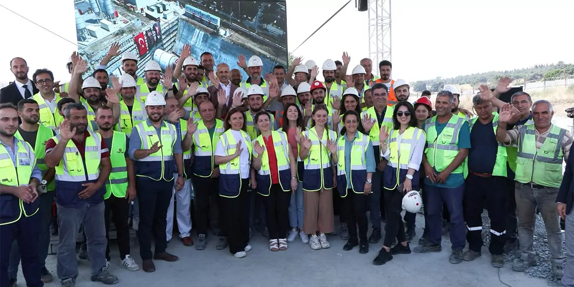 Ulaştırma ve altyapı bakanı abdulkadir uraloğlu, halkalı-kapıkule hızlı tren projesinin 3. Fazı olan halkalı - ispartakule hızlı tren hattı tbm başlangıç töreninde konuştu.