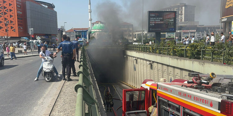 Dudullu'da İETT otobüsü alev alev yandı