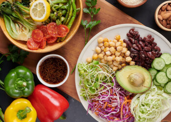 Vegan beslenmeye yönelim B12 eksikliğini artırdı