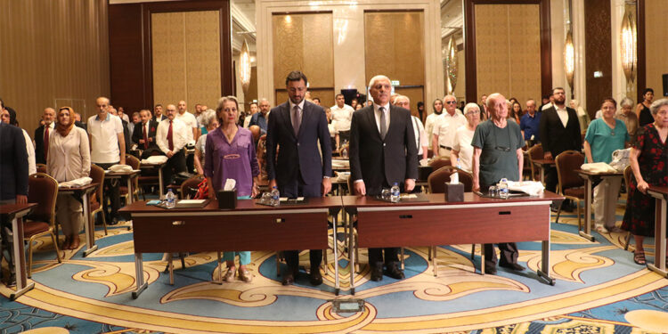 Yaşlıların hayatı, sanat terapisiyle zenginleştiriliyor