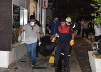 Yeni taşındığı evinde çıkan yangında öldü