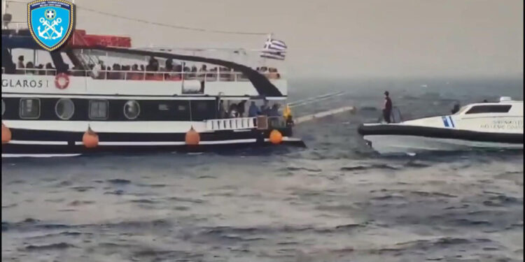 Rodos adasında tahliyeler devam ediyor