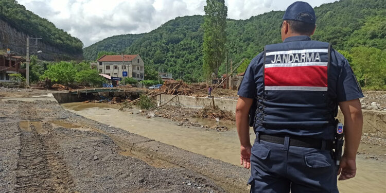 Zonguldak'ta sel sonrası hasar tespiti