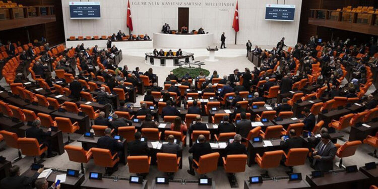 12 milletvekiline ait 15 dokunulmazlık dosyası Meclis'te