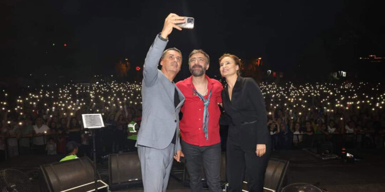 '30 Ağustos Zafer Bayramı Konserleri' Resul Dindar ile devam etti