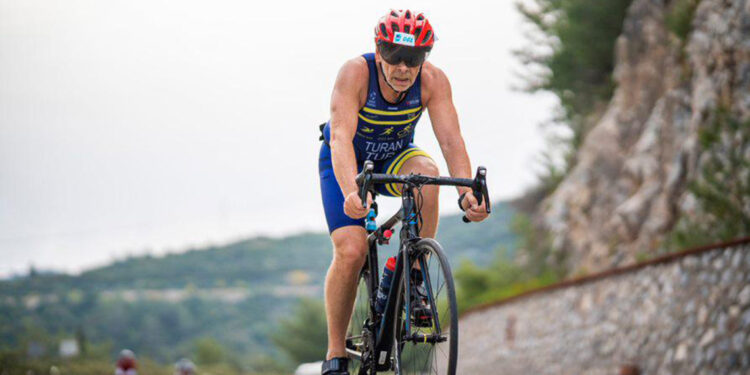 68 yaşındaki rekortmen triatloncunun hedefi Ankara