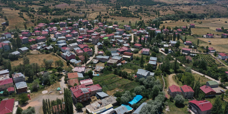 Demircili köyü 9 yıl sonra yeniden belde oldu