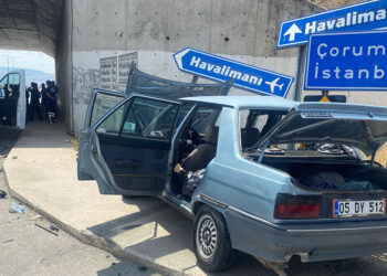 Amasya'da 3 araç kavşakta çarpıştı: 1 ölü, 3 yaralı