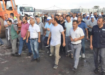 Avcılar Belediyesi önünde işçi eylemi