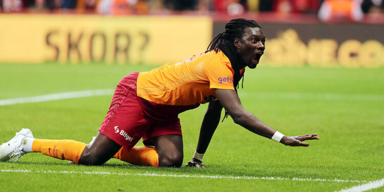 Bafetimbi Gomis, Kawasaki Frontale'ye transfer oldu