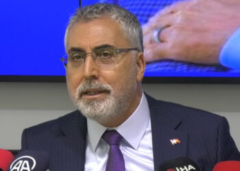 Bakan Işıkhan: Millet odaklı yönetim anlayışını benimsedik
