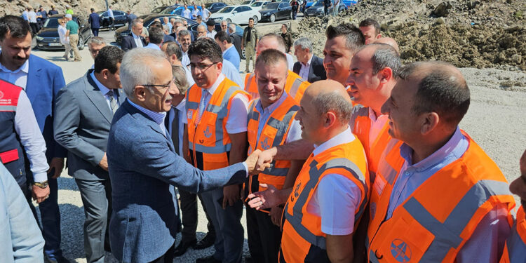 Bakan Uraloğlu Zonguldak'ta