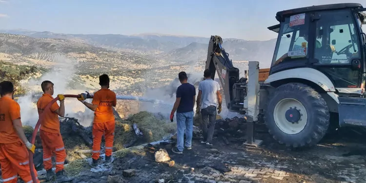 Bolu'nun bakırlı köyünde 3 farklı noktada yangın çıktı