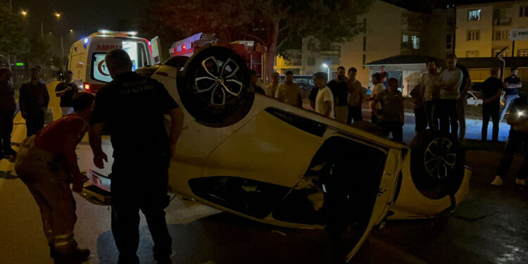 Bursa'da makas atan sürücü zincirleme kazaya neden oldu