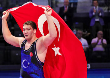 Cemal Yusuf Bakır, 110 kiloda dünya şampiyonu oldu