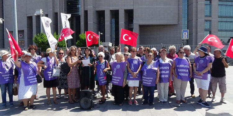 Çocuklarda cinsiyet değişikliği ameliyatı iddialarına suç duyurusu