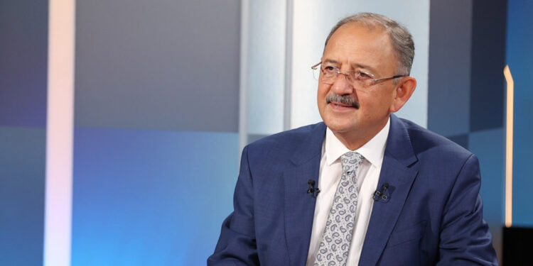 Deprem için İstanbul'a özel yasa hazırlamaya çalışıyoruz